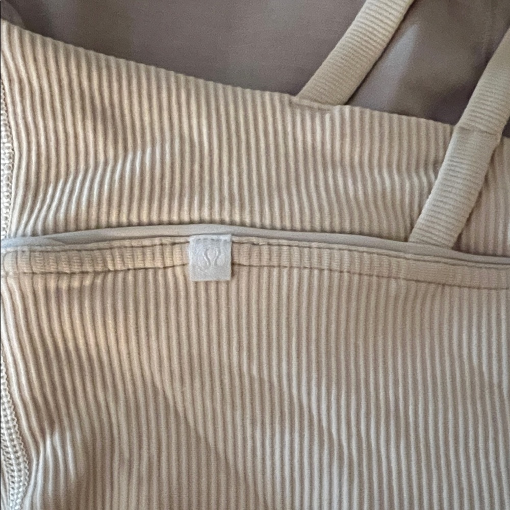 Women's Cream Ribbed Sports Bra - Picture 3 of 3